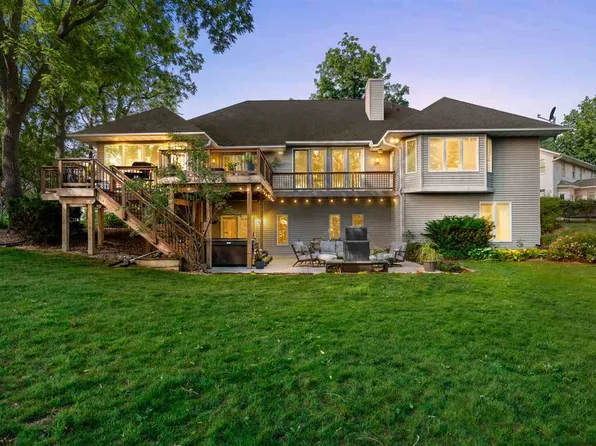 42 Kensington Ct, Iowa City, IA 52245