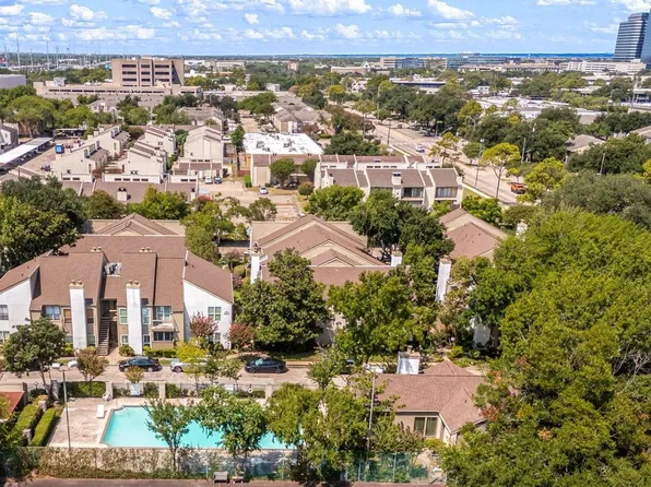 10047 Westpark Dr APT 30, Houston, TX 77042