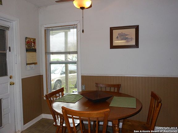 4th image of 534 Wayside Dr