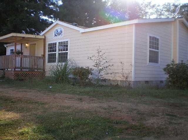 1st image of 1696 Railroad Ave