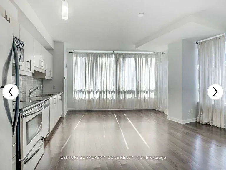 18 Harbour St #308 — Photo 5