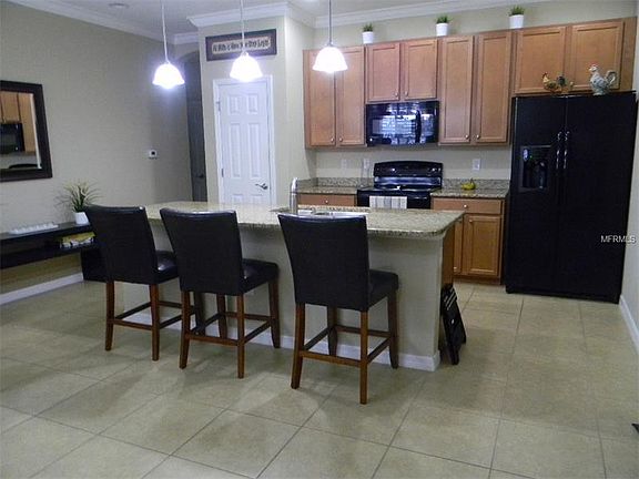 4th image of 4261 Lenox Blvd