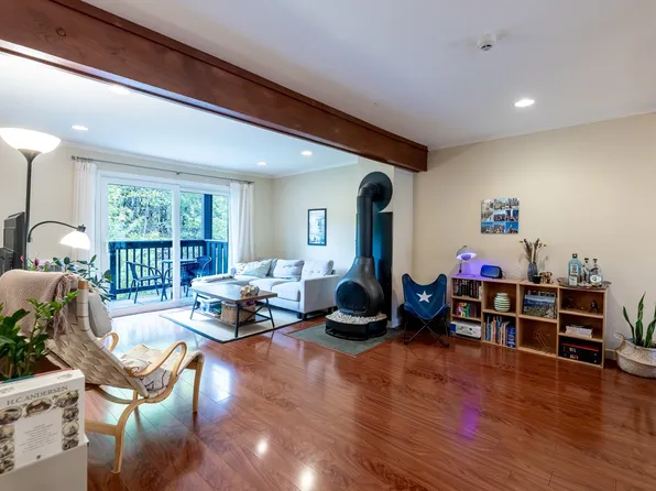 205 Brook Hollow, Hanover, NH 03755