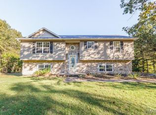 24630 Taylor Ln, Saint Robert, MO 65584