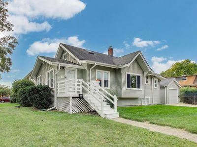 1536 Orchard St, Des Plaines, IL, 60018