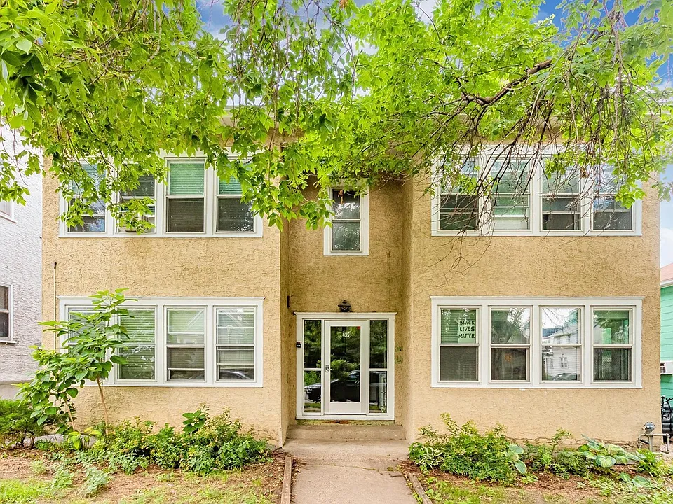 435 Fry St #3