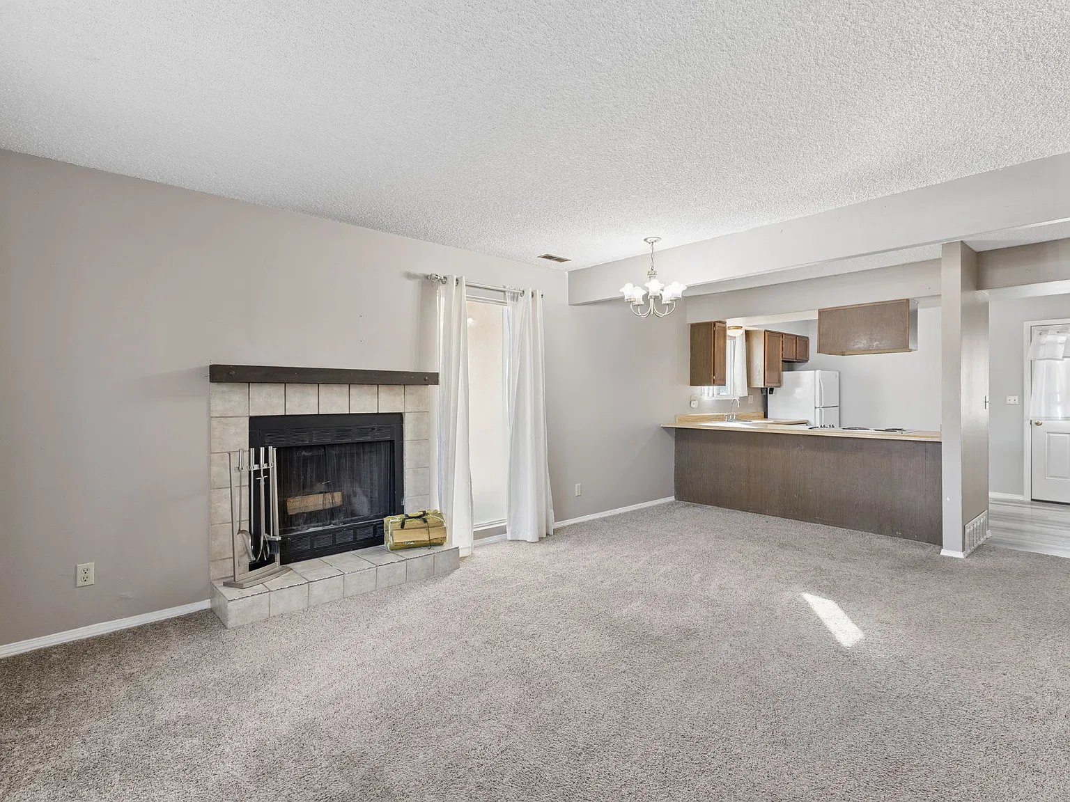 2 bed, 1.5 bath, 960 sqft, $1,500 — Photo 3