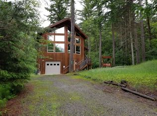 7574 Canyon View Dr, Glacier, WA 98244