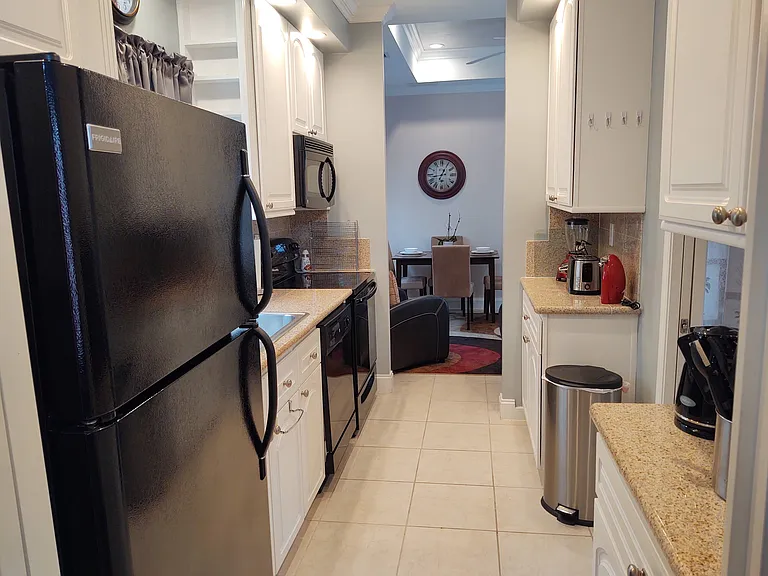 1377 Creek Cir — Photo 7