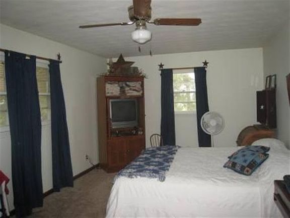 4th image of 8606 State Road 38 E