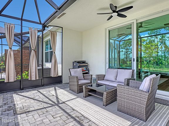 4th image of 2066 Cerulean Dr NW