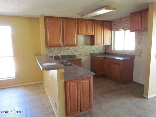 4th image of 8602 W Turney Ave