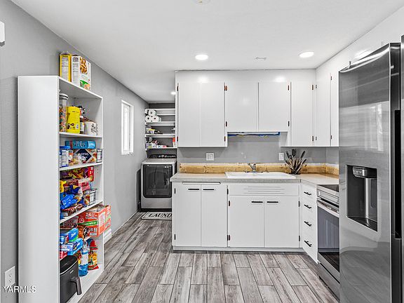 5th image of 91 Cowiche City Rd