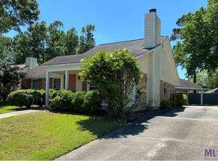 4016 Country Hill Dr, Baton Rouge, LA 70816