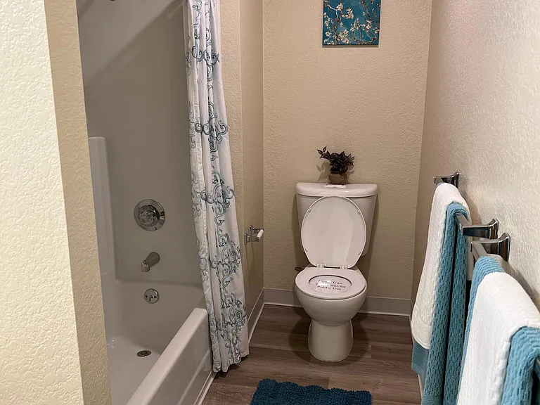 Windemere Apartments — Photo 8