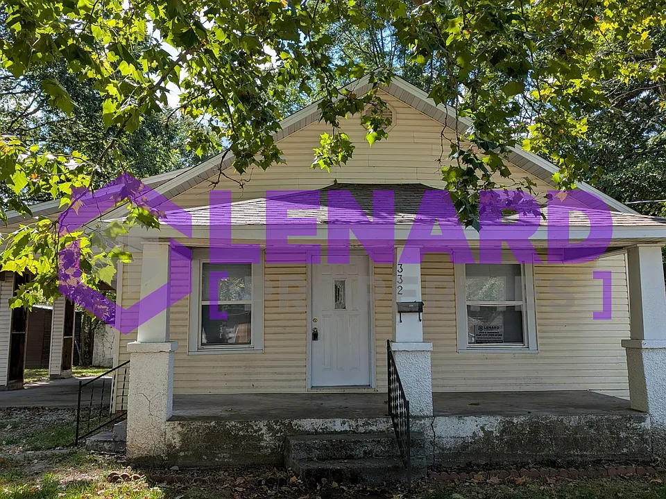 332 E Summit St
