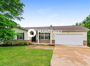 738 Pine Hvn, Fenton, MO 63026