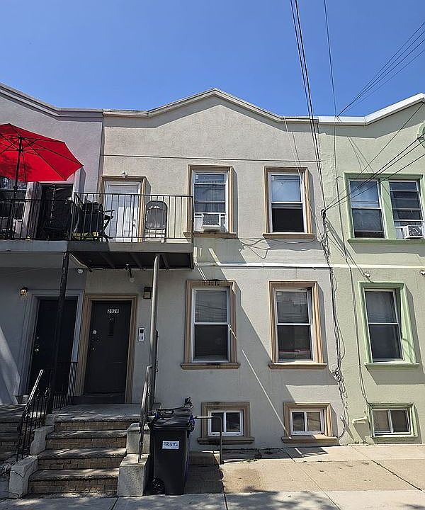 1st image of 2828 W 19th St