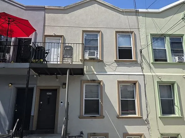 2828 W 19th St, Brooklyn, NY 11224
