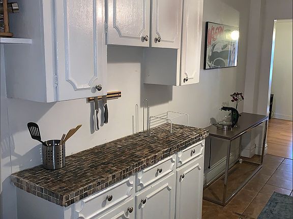 4th image of 232 Mulberry St #1B