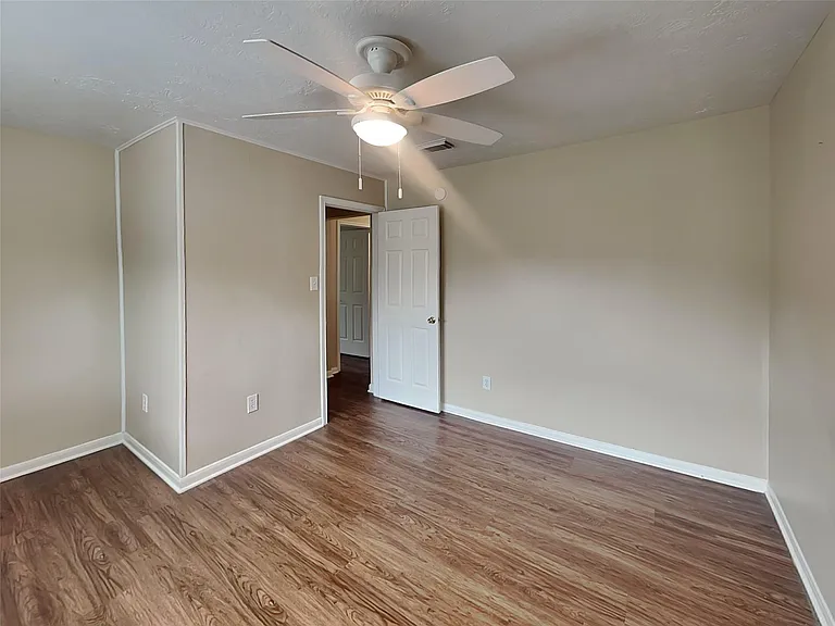 26887 Castlecliff Ln — Photo 21