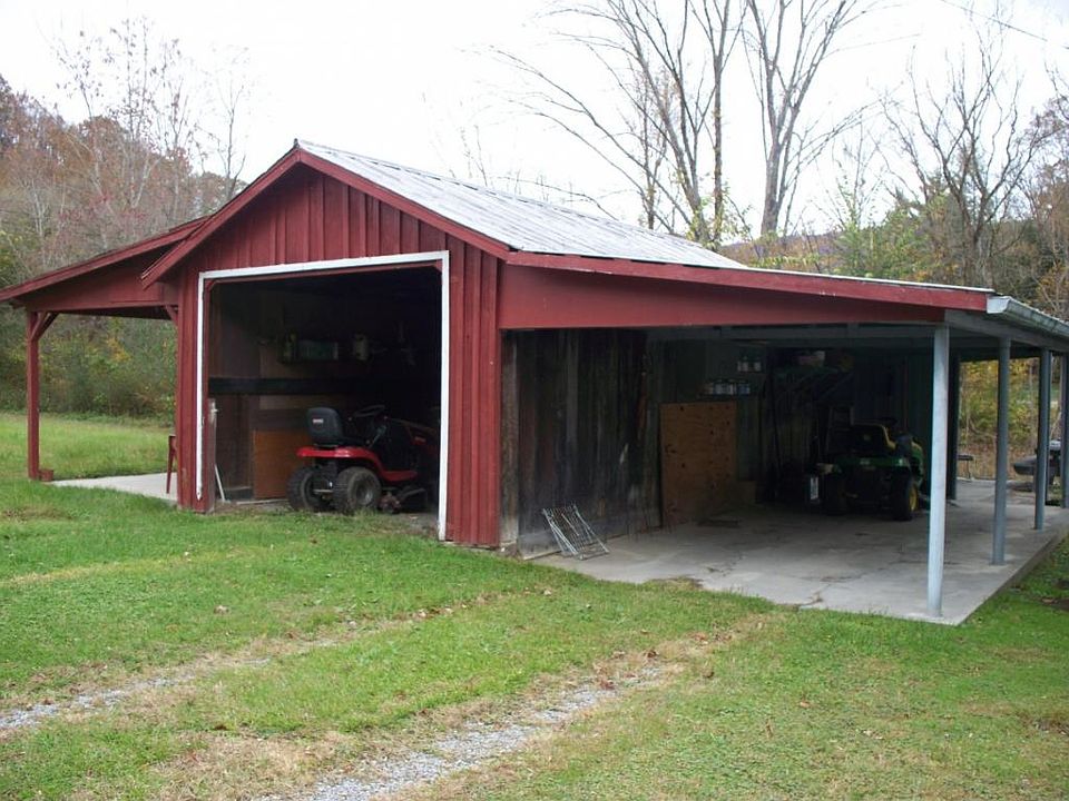 2nd image of 3909 Upton Rd
