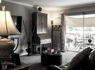 5318 Ridgeview Cir UNIT 8, El Sobrante, CA 94803