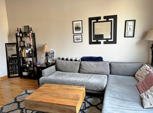 1363 N Bosworth Ave APT 8, Chicago, IL 60642