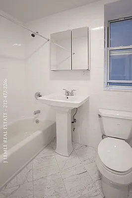 Rented by J. Lemle Real Estate | media 14