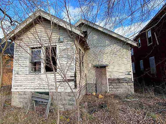 8235 Colfax