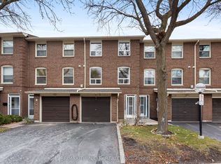 7 Eden Park Dr #17, Brampton, ON L6T 3A5