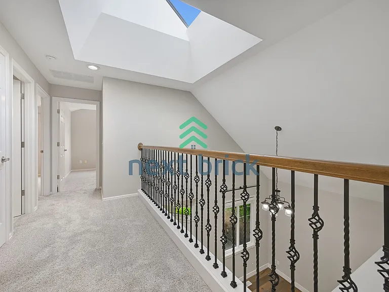 25041 SE 42nd St — Photo 10