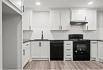 720 Ottawa St #130