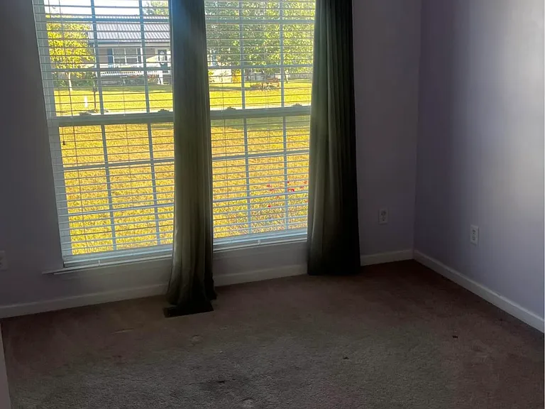 175 Belle Cir — Photo 10