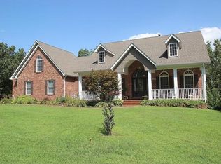 6290 Bridle Spur Dr, Hillsboro, MO 63050