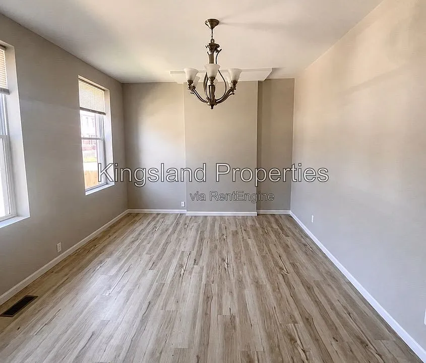 3304 Utah St #1F