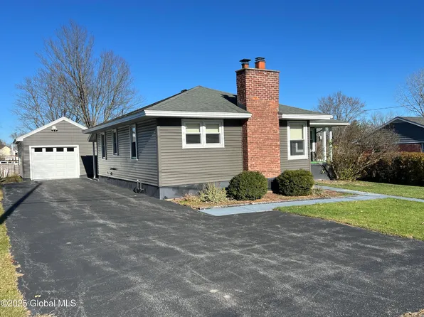 9 Seventh Avenue, Whitehall, NY 12887