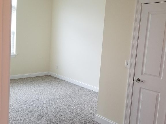 Bedroom ( Large in person)