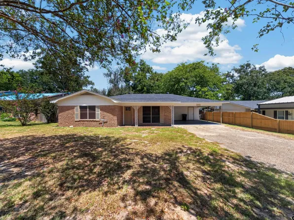 3041 Lakewood Dr, Tyler, TX 75702