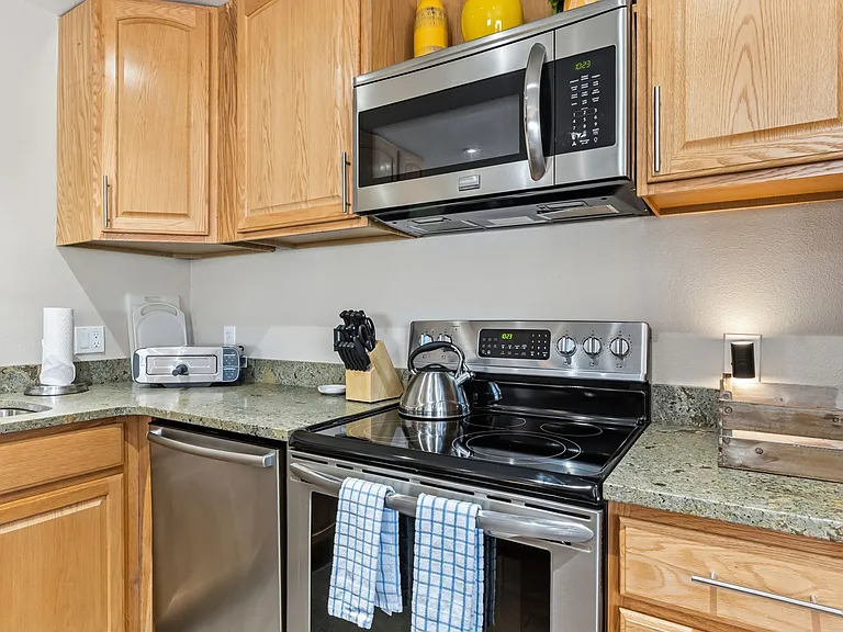412 S Main St #221 — Photo 11