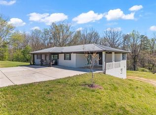 5042 Hopewell Rd, Murrayville, GA 30564