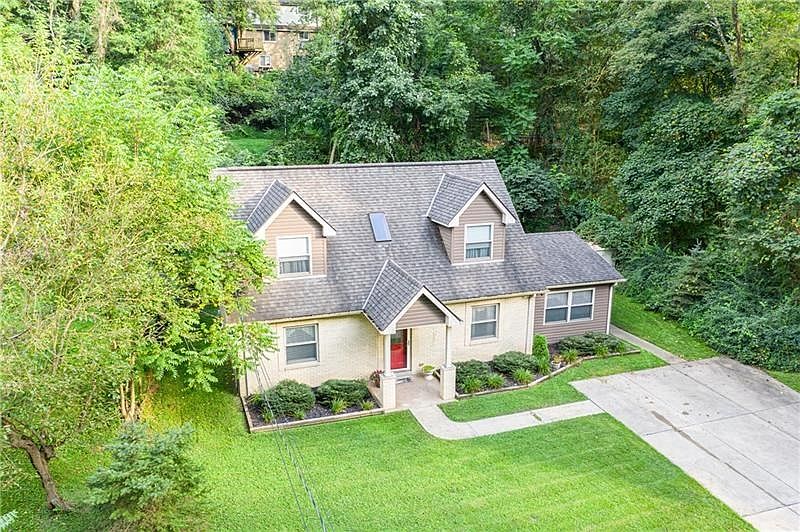 POCHA✕2 6050 Poketa Rd, Verona, PA 15147 | Zillow
