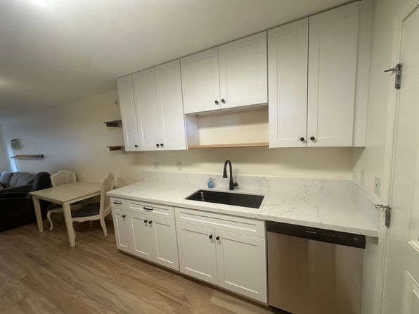 45 Stephen Ln APT 817