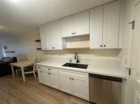 45 Stephen Ln, Lahaina, HI