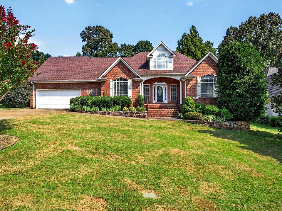 1st image of 283 Rock Springs Dr