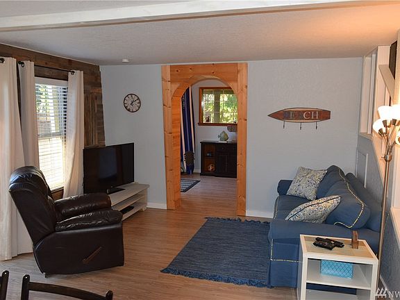 5th image of 350 Sand Dune Ave NW