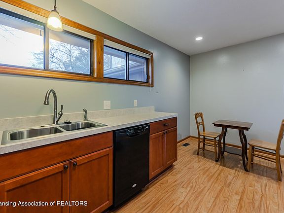 4th image of 2448 S Wild Blossom Ct