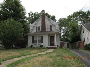 19 Homestead Dr, Boardman, OH