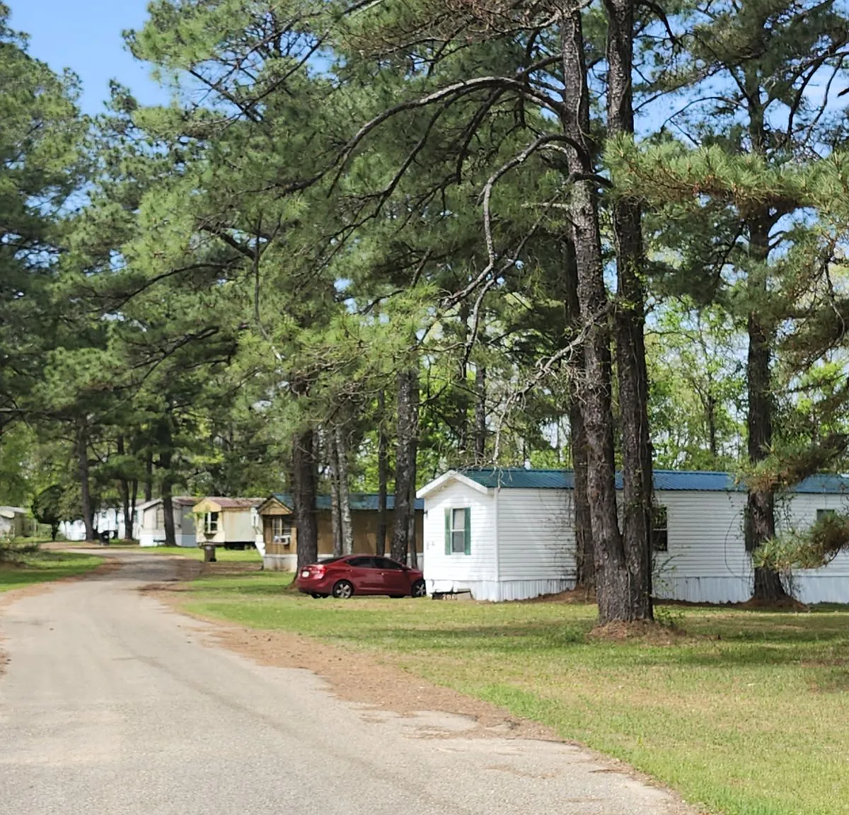 3 bed, 1200 sqft, $800 — Photo 1