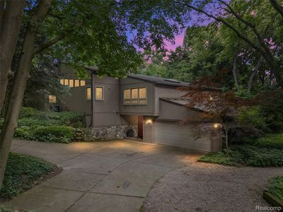 24145 Locust St, Farmington Hills, MI, 48335